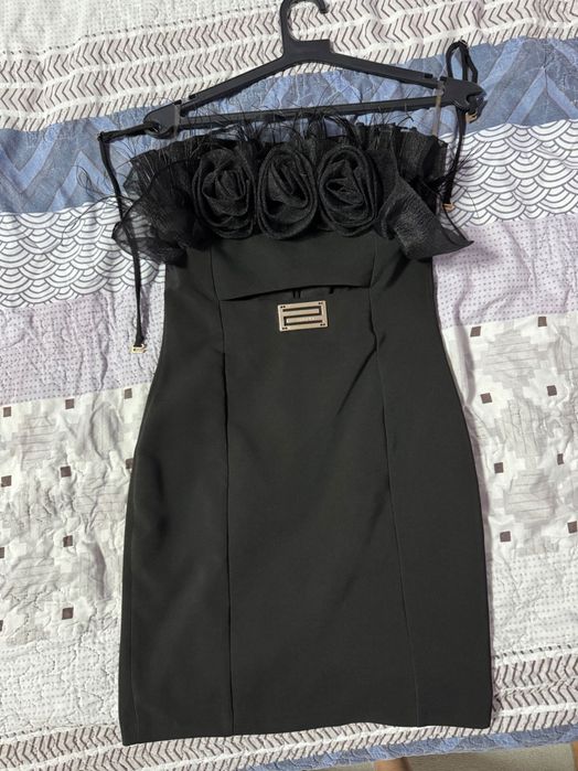 Черна маркова рокля