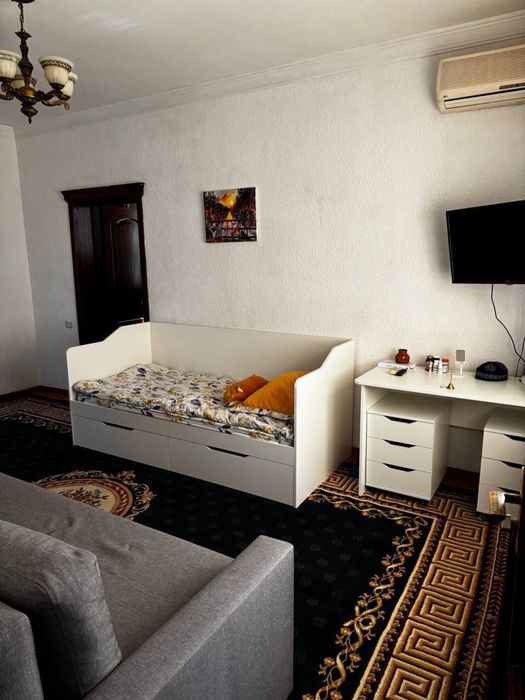 Сотилади 1/1/4 Коракамиш 2/4