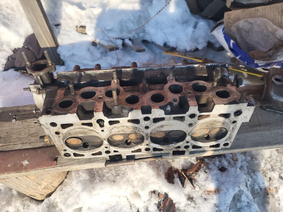 Продам головку ваз 2109