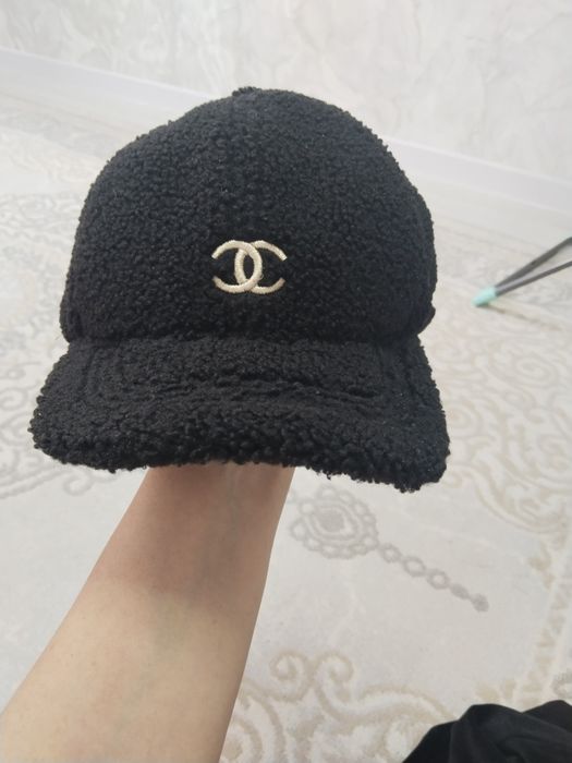 Продам кепку с мехом