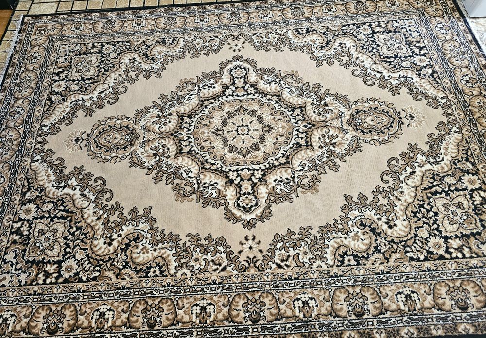 Продам палас 260×187