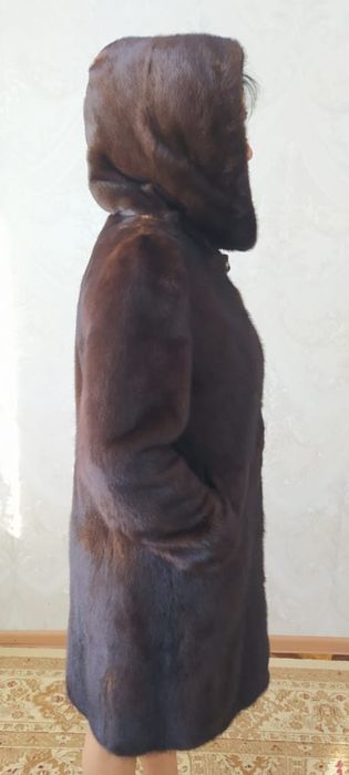 Продам норковую шубу