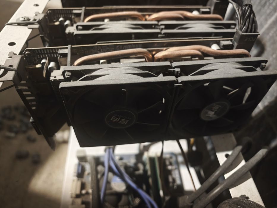 Майнинг риг rx580