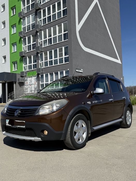 Renault Sandero Stepway 2014