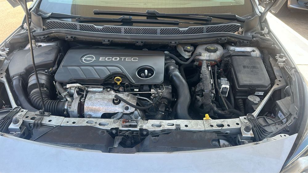 Dezmembrez Opel Astra K 2016