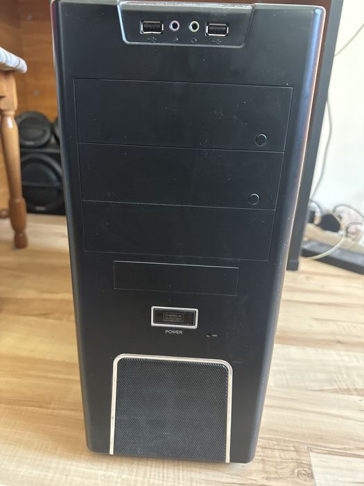 Настолен бюджетен компютър