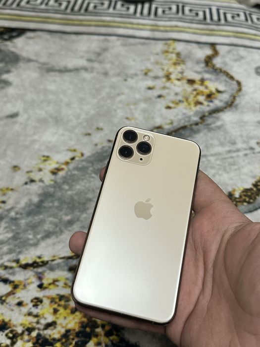 Продам айфон 11 про