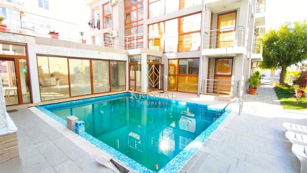 ID: 184 Продава се апартамент с две спални близо до морето в курортния град Свети Влас