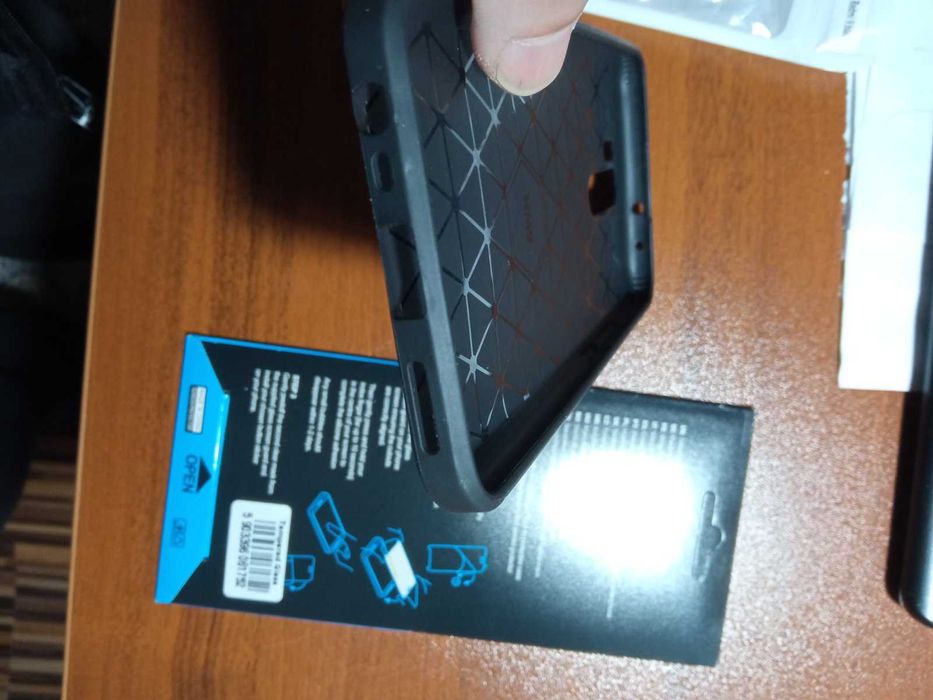 Калъф и Темперирано стъкло за телефон Xiaomi Redmi 9 Black и Redmi 8