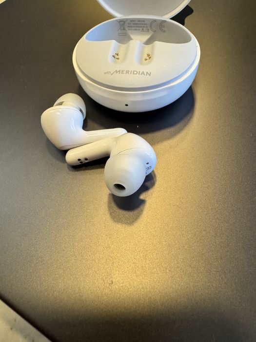 Безжични слушалки тапи LG FN6