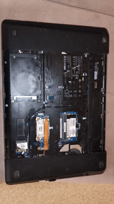 HP ProBook 4740s (не включается, на запчасти)