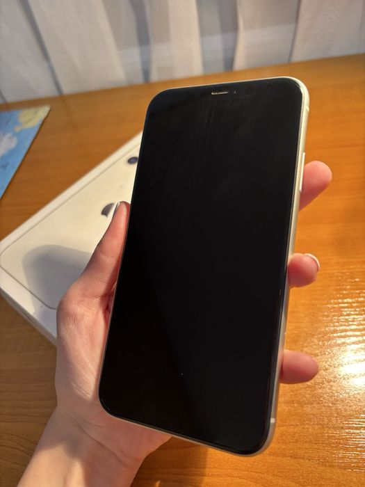 IPhone 11 като нов
