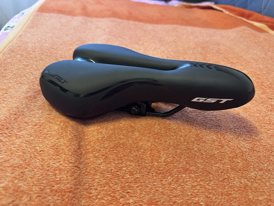 Седло велосипеда