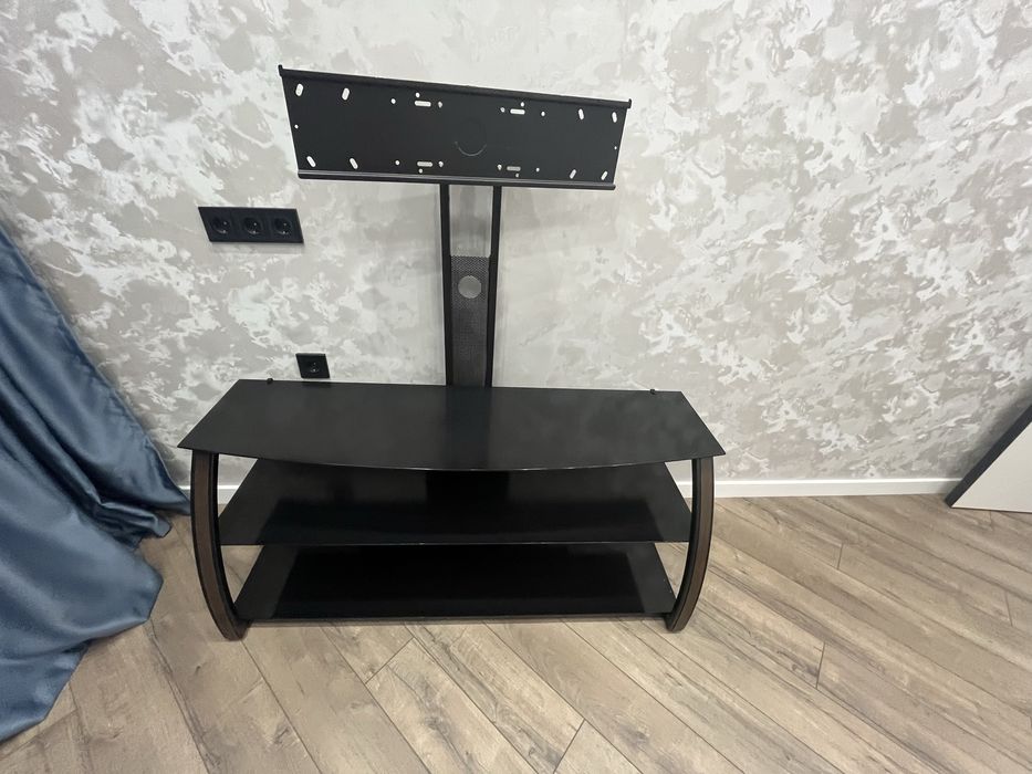 Подставка под ТВ