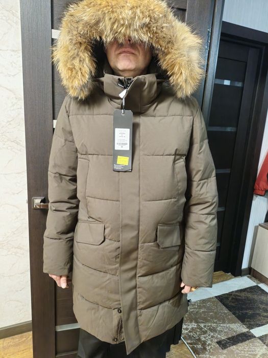 Продам пуховик новый