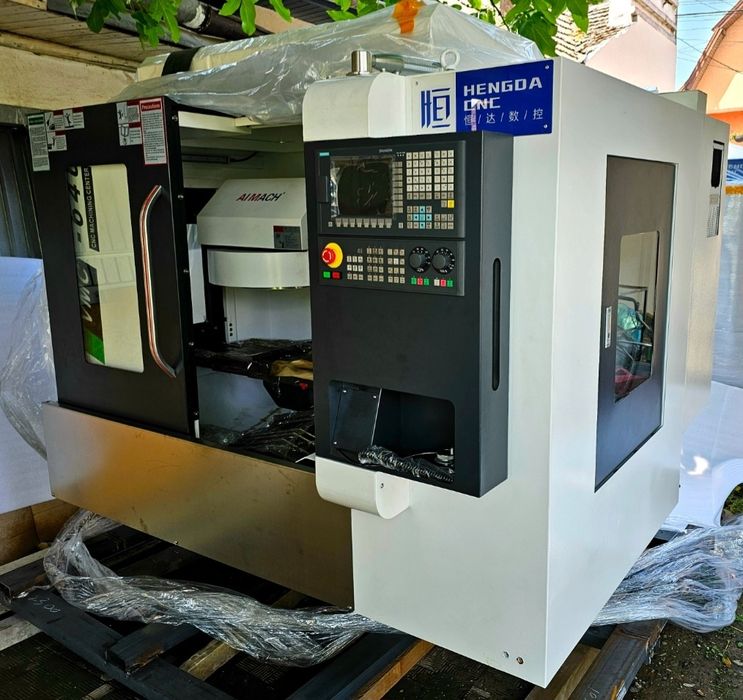 Centru de prelucrare prin frezare VMC640 freza cnc masina de frezat cn