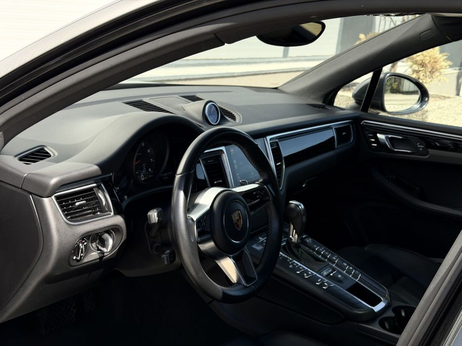 Porsche Macan 2.0 TFSI 252cp 2018 automat 4x4