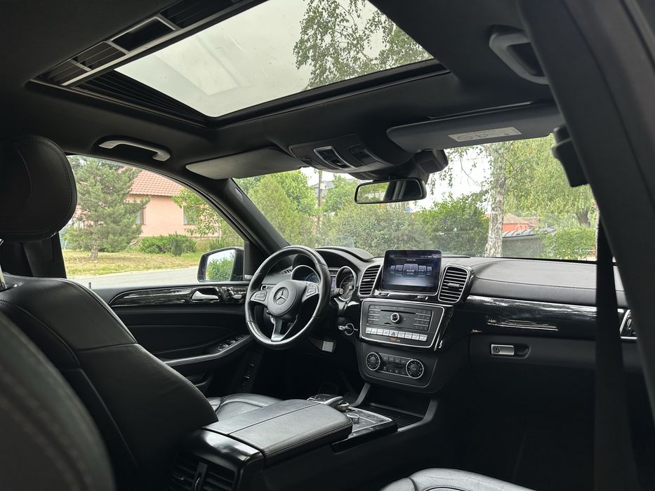 Mercedes-Benz GLS 350d 4MATIC An 2018 – 7 Locuri, Amg pack