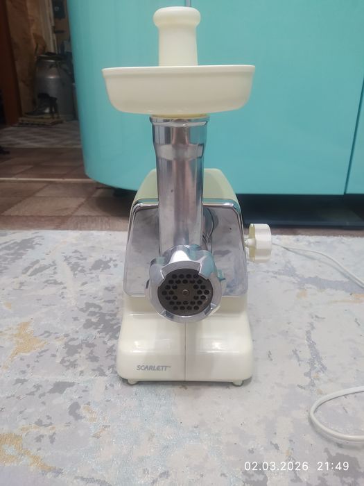 Продам  мясорубку.