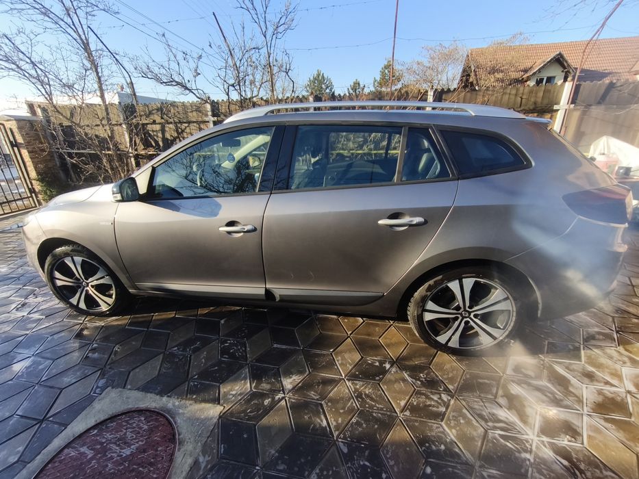 Renault Megane III  (GPL , Android , Audio BOSE)