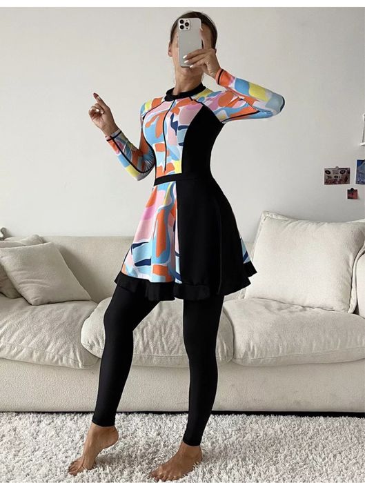 Продам два купальника