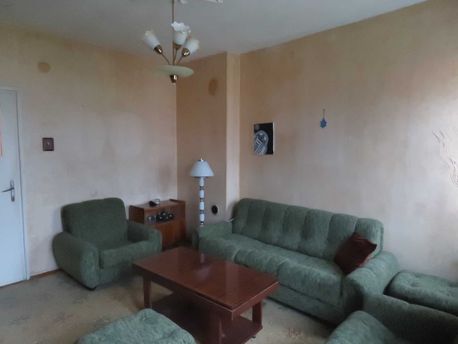 Дава се под наем Двустаен апартамент в Варна, Център - 55 кв.м за 239.7 € - Снимка #2