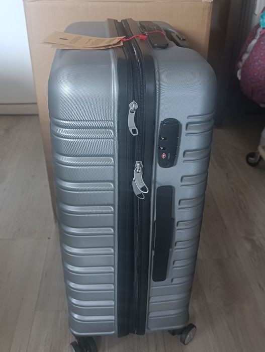 Куфар American Tourister, размер М, 67 cm