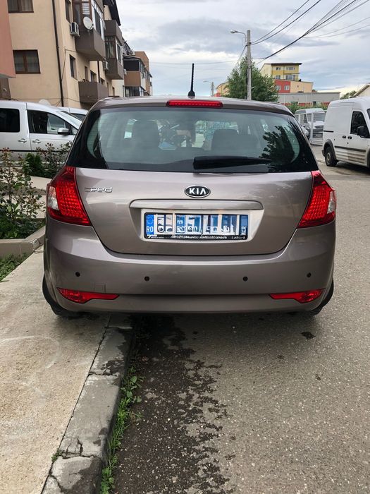 Kia Ceed 2011 benzină, 5.800 € — imagine 3