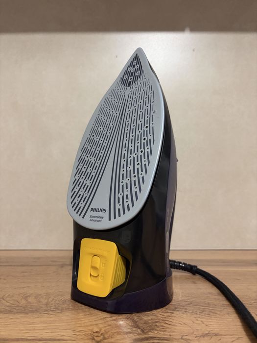 Утюг Philips Azur 7000