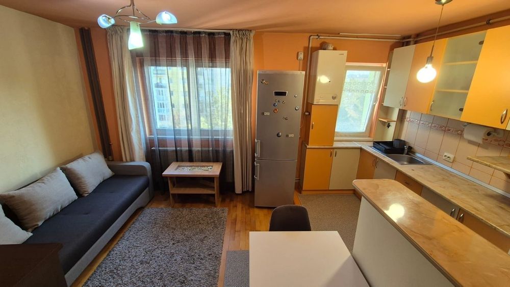 Persoana fizica Închiriez apartament cu 2 camere