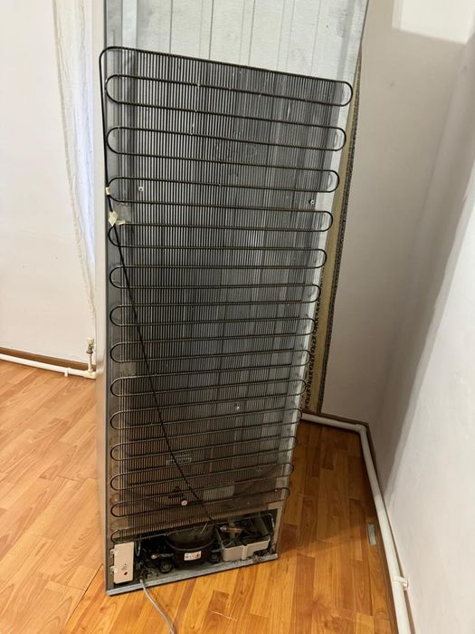 Холодильник Haier.