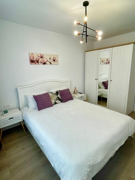 Regim hotelier apartament 2 camere Coresi PIETONALA