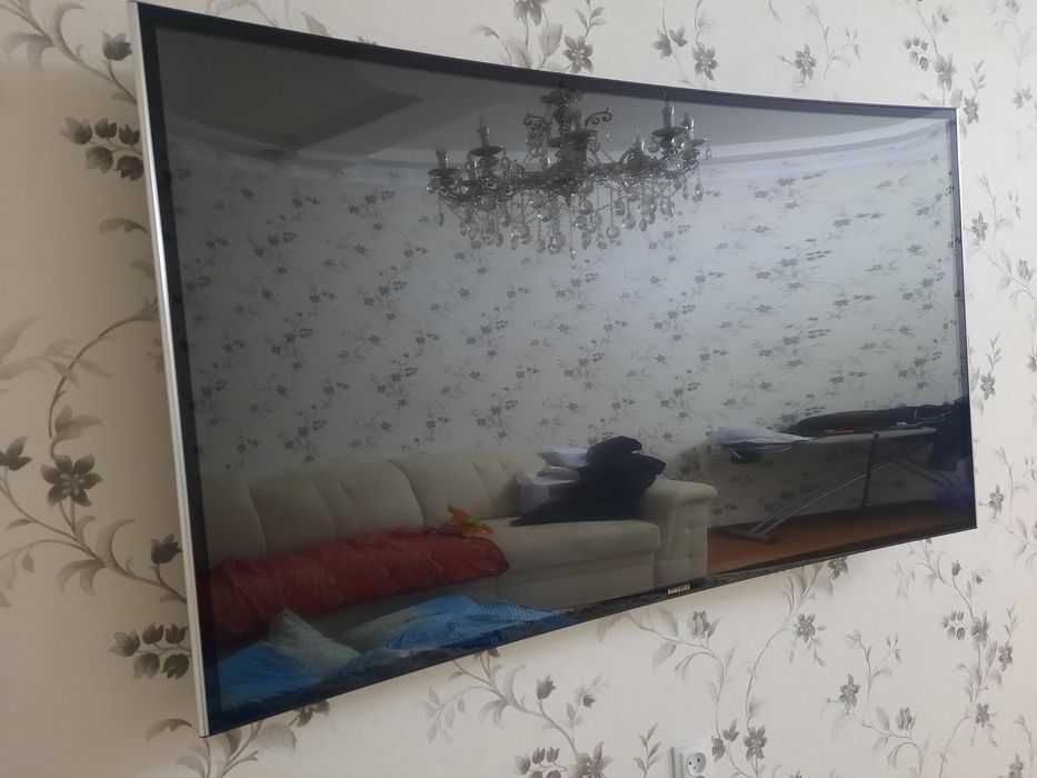 Продам телевизор самсунг !