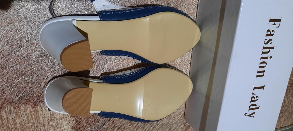 Басоножки , размер 35 .