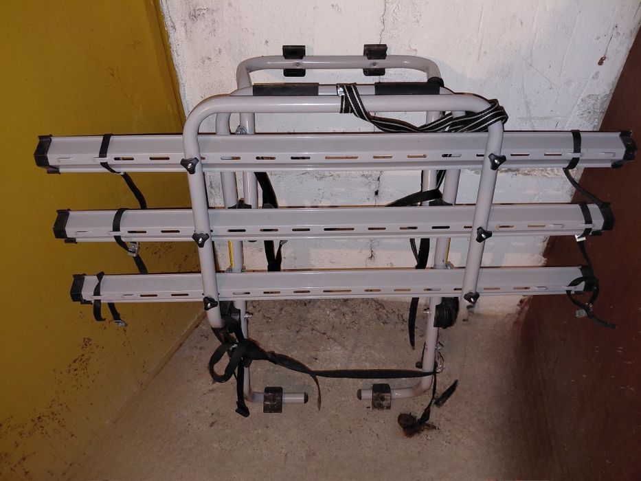 Suport auto pe haion Padova pentru 3 biciclete otel gri