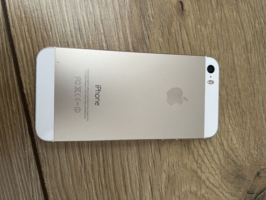 Айфон 5s  просит подключение к Itunes