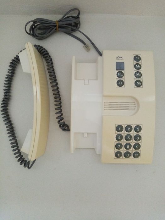 Telefon fix clasic, cu butoane. Digi, Telekom, Orange, Vodafone.