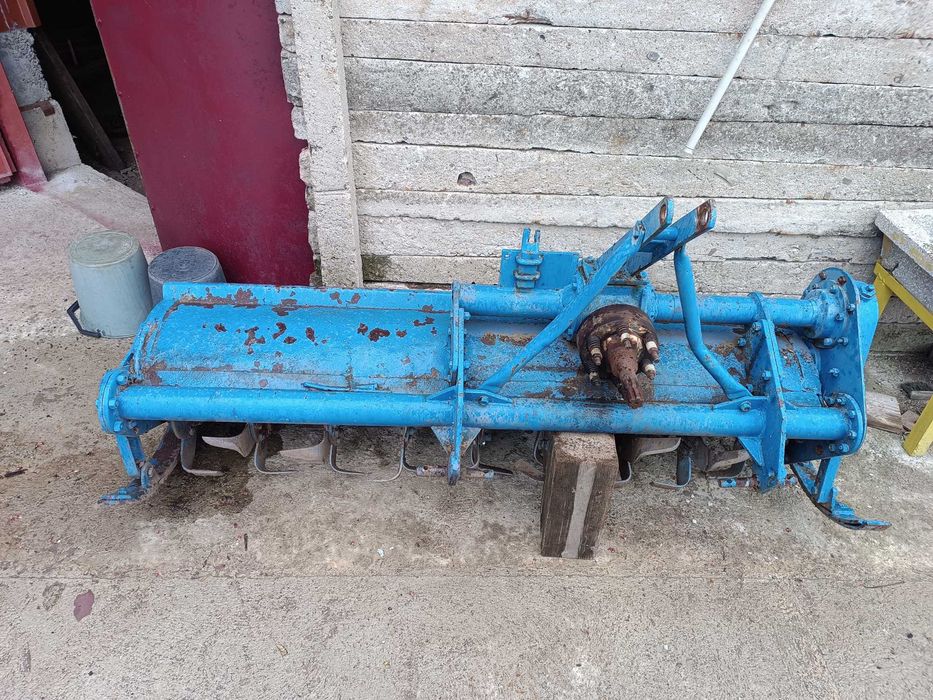 Продава се Фреза за трактор 180см.
1 800 лв