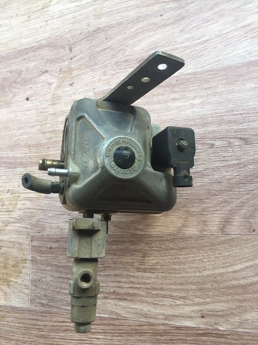 Продам газовый редуктор Ловато