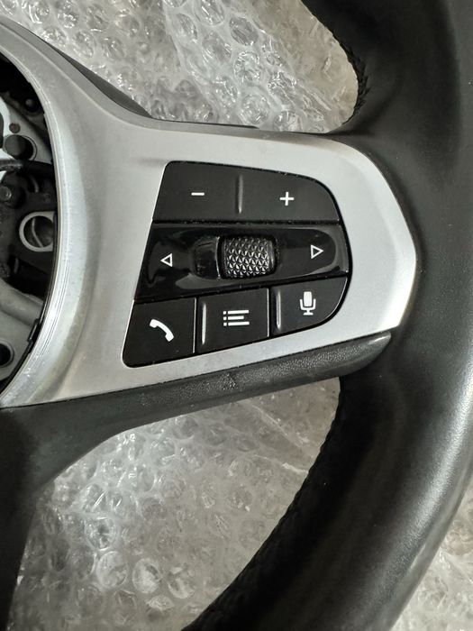 Volan BMW M seria 5 G30