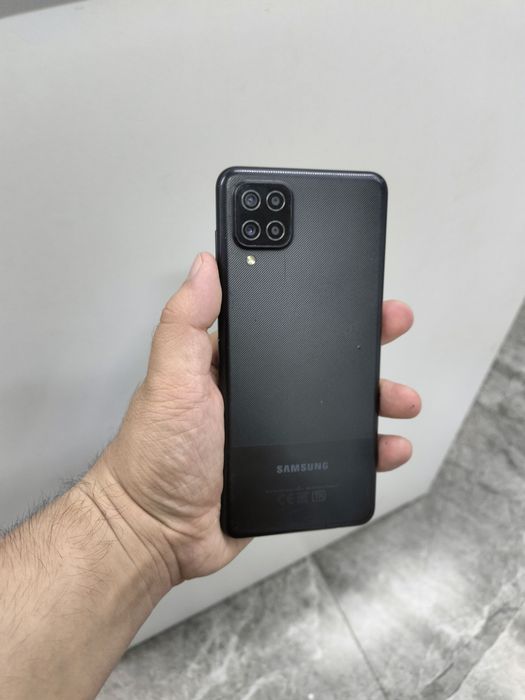 Продам Samsung A12 64gb