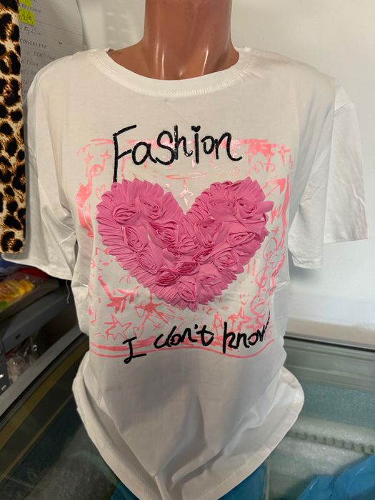 Tricouri damă ,noi  S-M,L-XL