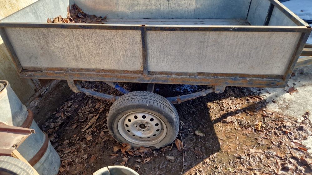 Продам прицеп ))