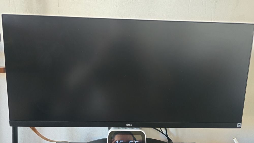 Monitor LG ultrawide