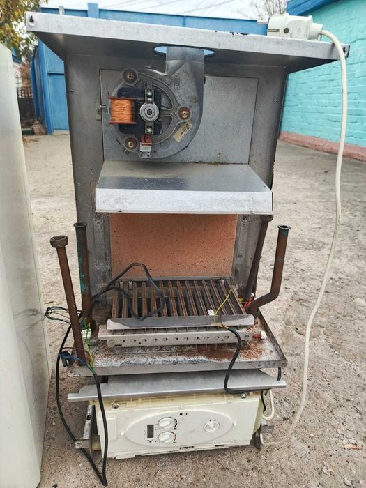 Продам на запчасти котел Протерм рысь