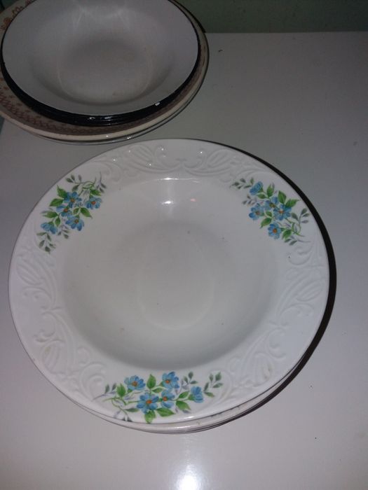 Тарелки  суповые