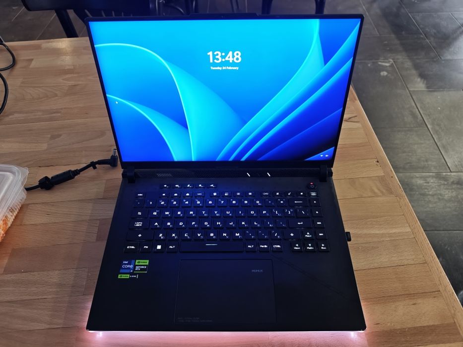 Лаптоп ASUS ROG Strix Scar