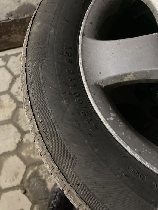 Диски с покрышками на камри 30/35————————-