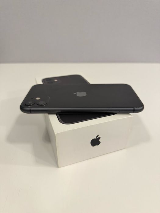 Продам Айфон 11, 64гб