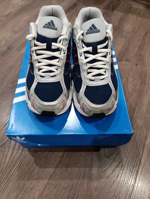 Маратонки Adidas